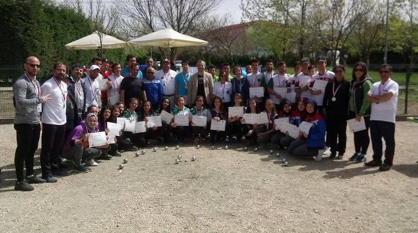 Gen&ccedil; Sporculardan B&uuml;y&uuml;k Başarı