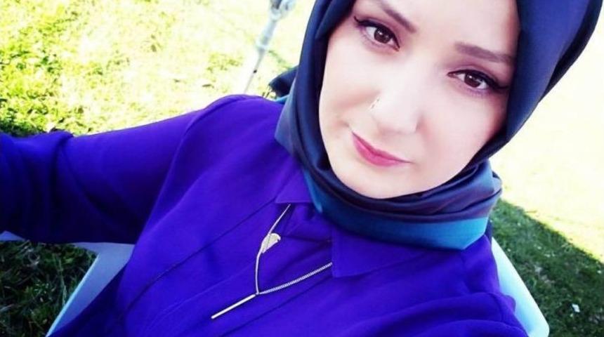 Lise &Ouml;ğrencisinin Kullandığı Otomobil Takla Attı: 1 &Ouml;l&uuml;, 2 Yaralı