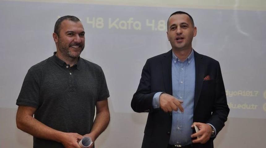 Bay J İletişim Bilimleri Fak&uuml;ltesinde &Ouml;ğrencilerle Buluştu, Radyo Tecr&uuml;belerini Aktardı