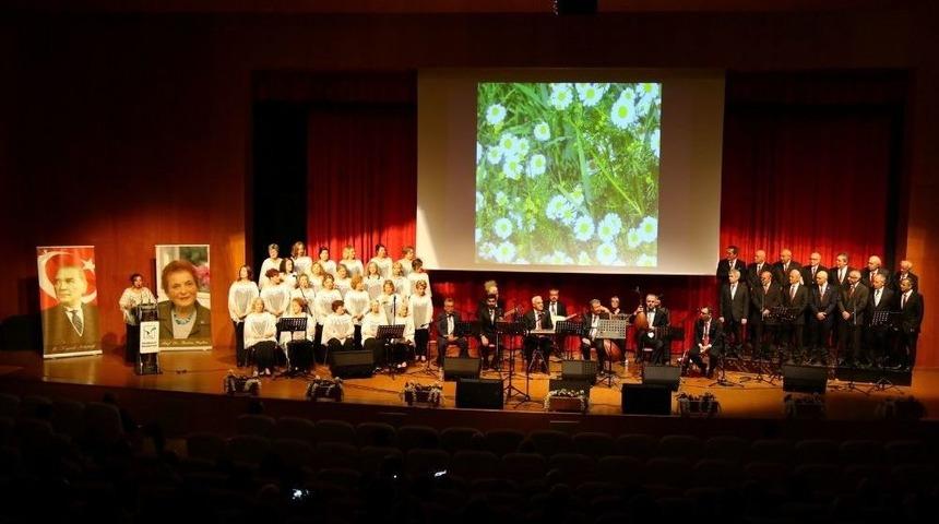 &Ccedil;ydd&rsquo;den M&uuml;zik Ziyafeti