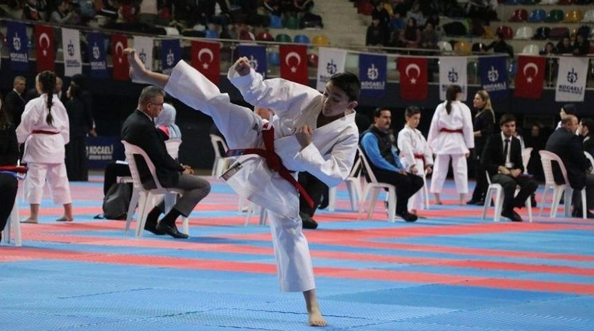 İllerarası Karate-do Lig Şampiyonası&rsquo;nda 3&rsquo;&uuml;nc&uuml; Etaba Gelindi