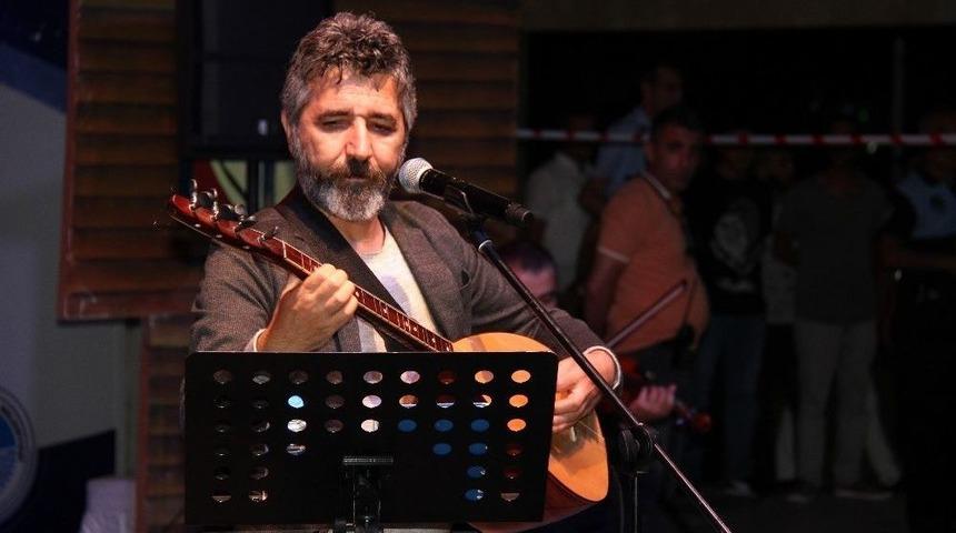 Mersin&rsquo;de Ali Kınık Konseri