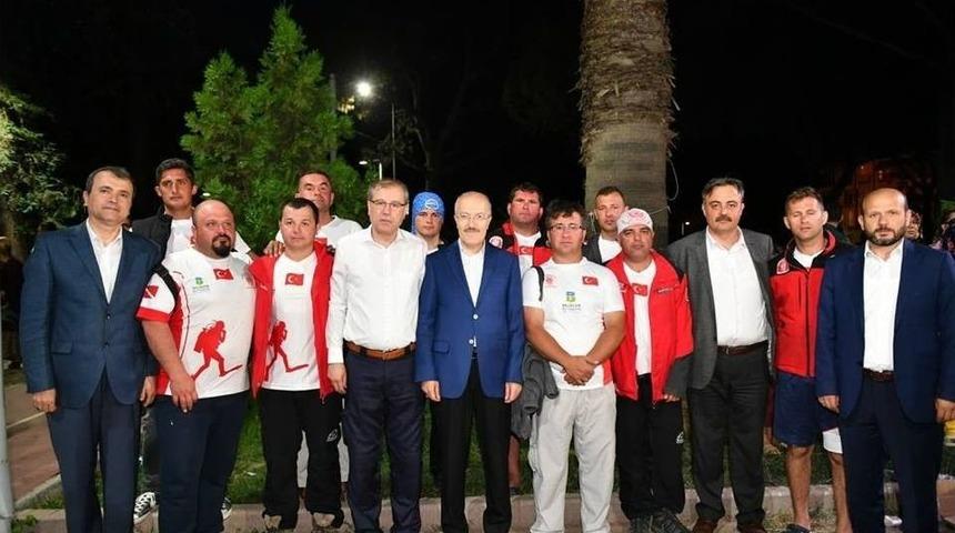 Başkan Kafaoğlu Kurtarma Ekibini Ziyaret Etti