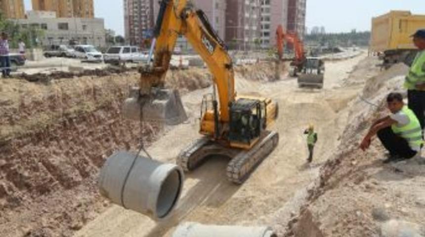 Mersin B&uuml;y&uuml;kşehir Belediyesi&rsquo;nin Alt Yapı &Ccedil;alışmaları S&uuml;r&uuml;yor