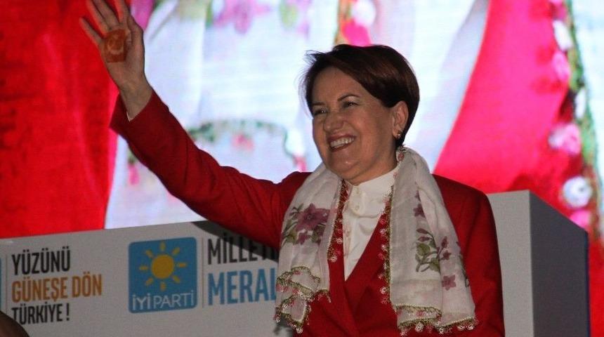 Akşener Beyanname A&ccedil;ıkladı, Partililer Uyudu