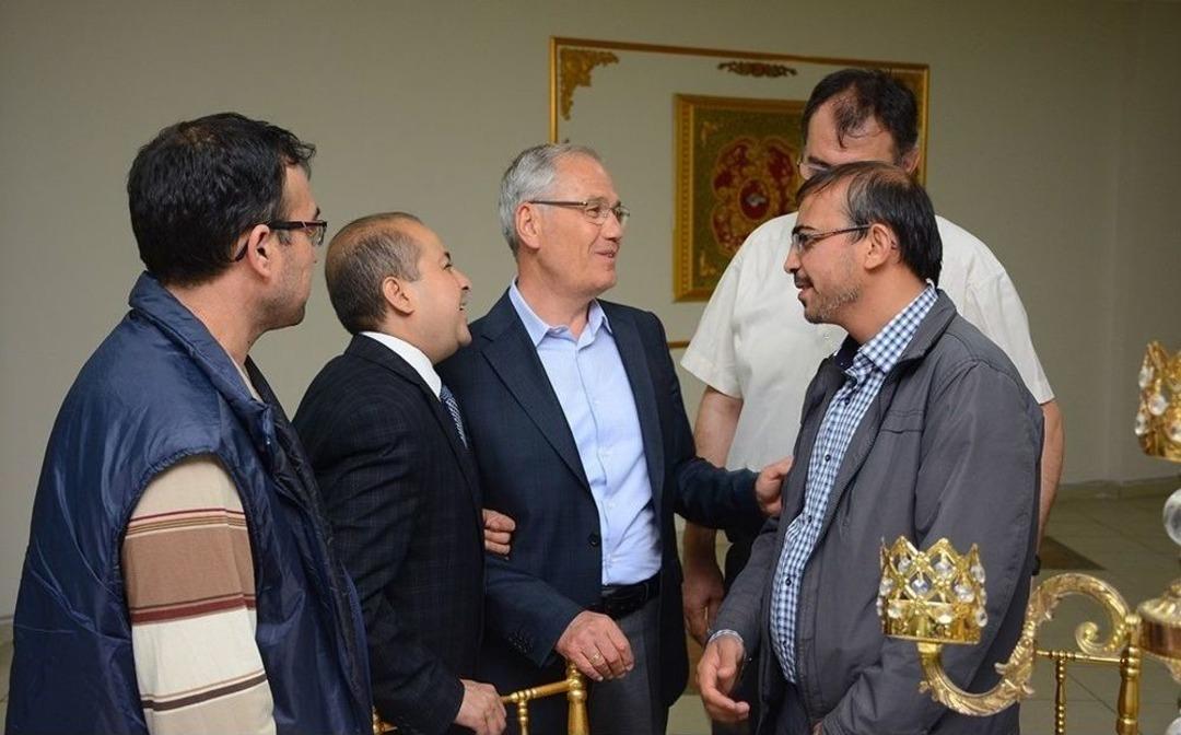 Dinar Belediyesi, Altı Nokta K&ouml;rler Derneği &Uuml;yelerine İftar Sofrası Kurdu