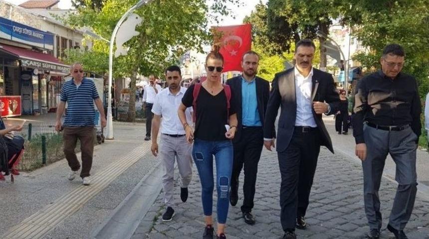 Alpay &Ouml;zalan&rsquo;dan Fo&ccedil;a &Ccedil;ıkarması