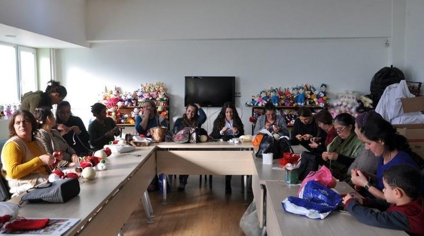 Organik Bebekler, Plastik Oyuncaklara Rakip Oldu