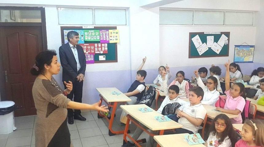 Edremit&rsquo;te &Ouml;ğrenci Yazar Buluşması