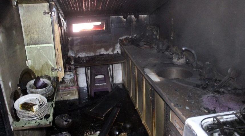 Yangında Ağır Yaralanan Engelli &Ccedil;ocuk Hayatını Kaybetti