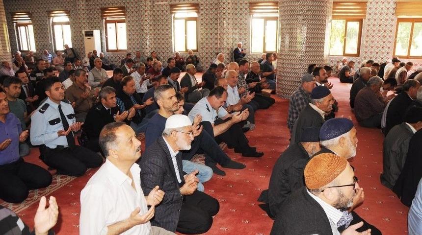 Erdemli&rsquo;de Şehitler İ&ccedil;in Mevlit Okutuldu