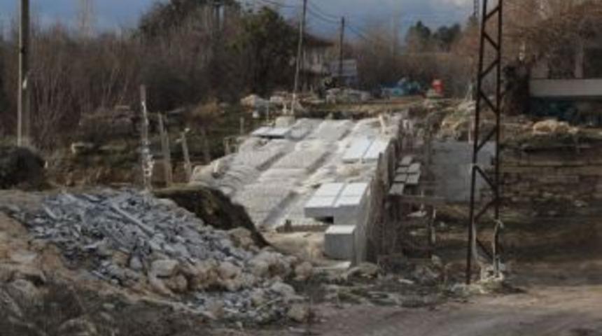 &Ccedil;avdarhisar&rsquo;da Tarihi Penkalas K&ouml;pr&uuml;s&uuml; Yenileniyor