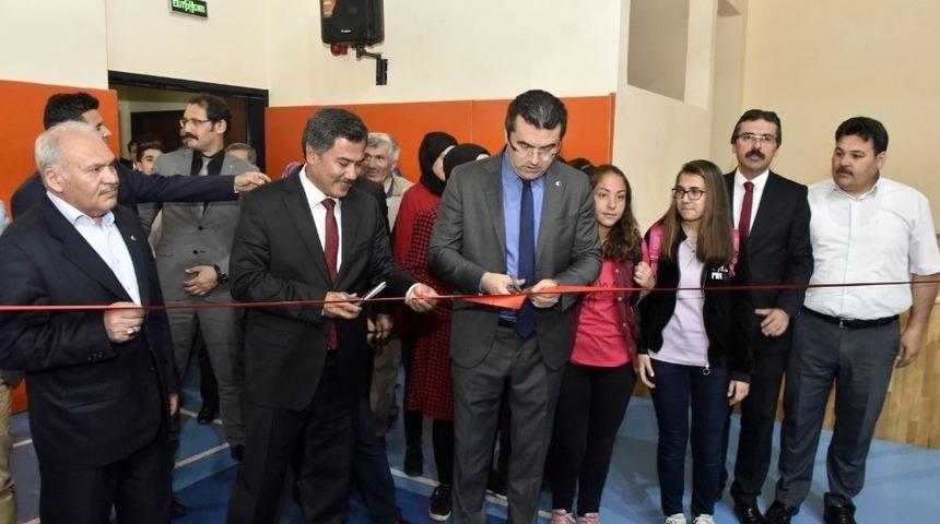 Gümüşhane’de Tübitak Bilim Şenliği Düzenlendi