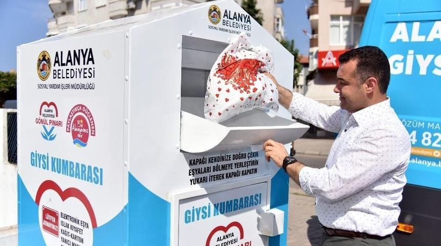 Alanya&rsquo;da 150 Noktaya Giysi Kumbarası