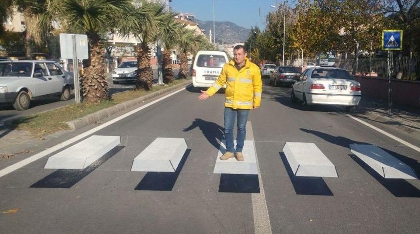 Aydın&rsquo;da 3 Boyutlu Yaya Ge&ccedil;idi