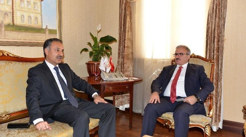 Vali Karaloğlu, Pakistanlı Heyeti Ağırladı