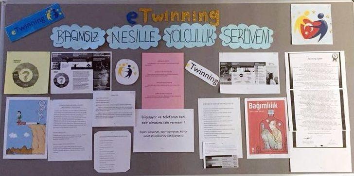 İngilizce Öğretmenlerinden Bağımlılıkla Online Mücadele Projesi G2