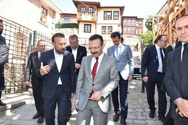 Başkan Doğan: “71 Tarihi Değerin Restorasyonunu Gerçekleştirdik”