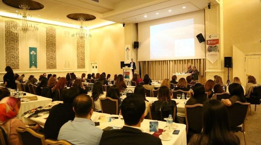 Yoğun Bakım Hemşireliğinin Geleceği Konuşuldu