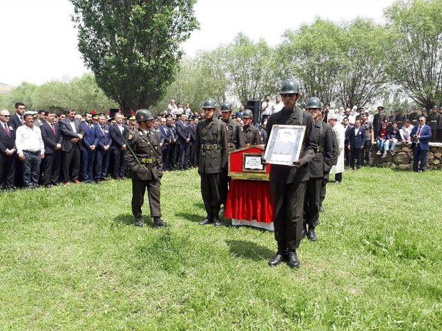 Şehit Uzman Çavuş Kolcu Son Yolculuğuna Uğurlandı