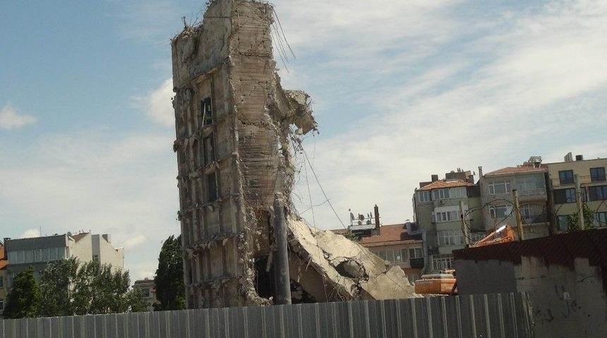 Atat&uuml;rk K&uuml;lt&uuml;r Merkezi&rsquo;nin Yıkımında Son Duvar