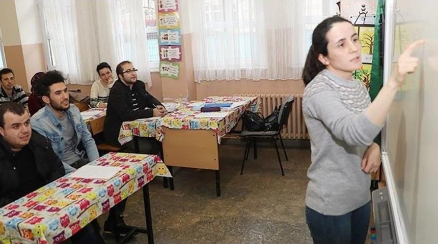 Gaziosmanpaşa&rsquo;da Yaşayan Engelli Gen&ccedil;ler, Ekpss&rsquo;de B&uuml;y&uuml;k Başarı G&ouml;sterdi