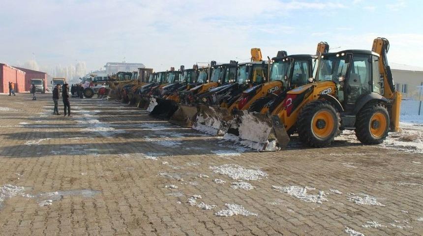 &Ccedil;aldıran Belediyesi Ara&ccedil; Filosunu G&uuml;&ccedil;lendirdi