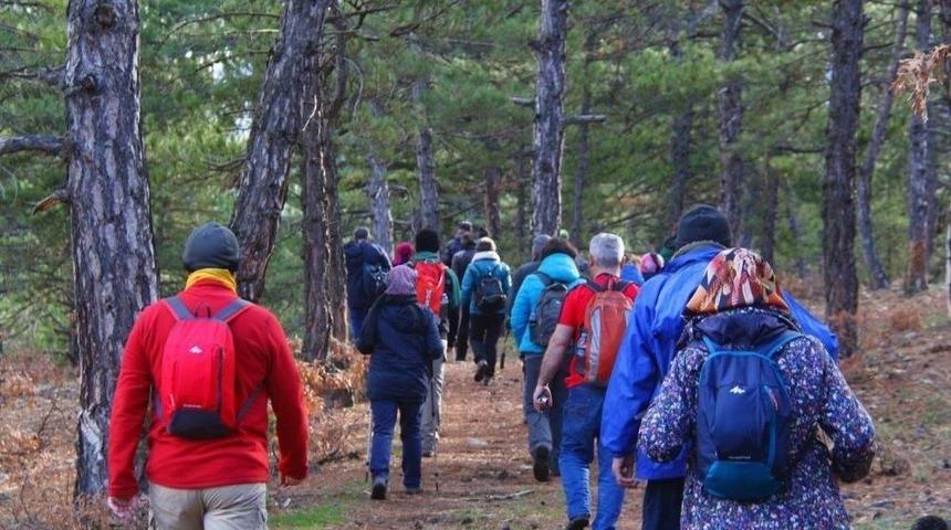 Doğaseverler Ak&ccedil;abelen&rsquo;in Şeker Fasulyesinin Tanıtımı İ&ccedil;in Y&uuml;r&uuml;d&uuml;