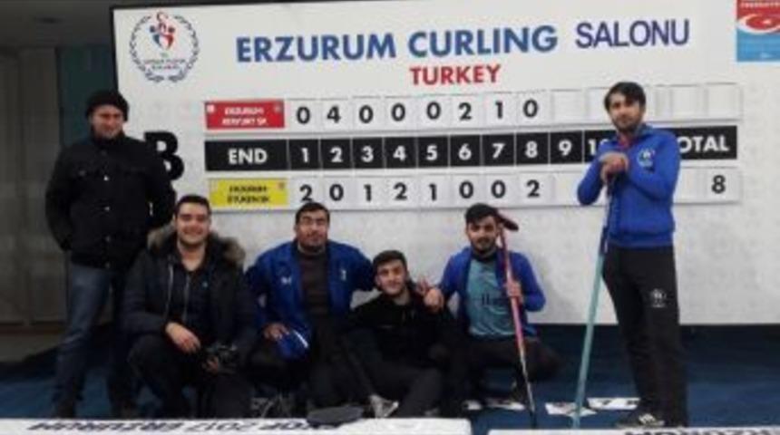 G&uuml;neş Vakfı Gen&ccedil;lik Kollarından Curling Sporuna B&uuml;y&uuml;k İlgi
