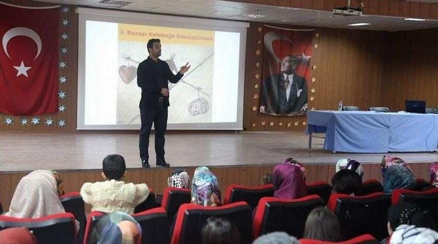 Kulp’ta ‘kadın Ve Hayat’ Semineri