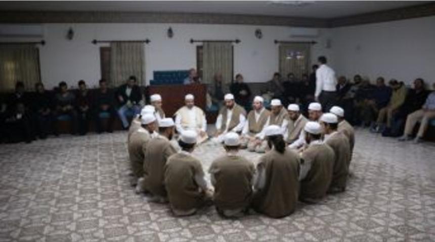 Yunusemre Belediyesi Her Ay Yunus Emre&rsquo;yi Anacak