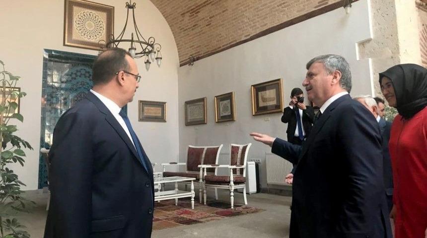 Vali Canbolat Ve Başkan Aky&uuml;rek Ali Gav Medresesi&rsquo;ni İnceledi