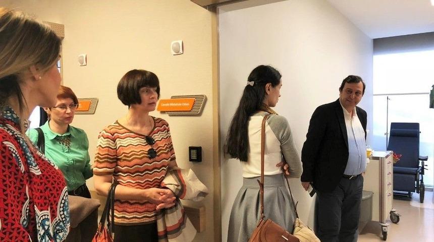 Rus Doktorlar: &ldquo;&uuml;lkemizde Bu Kategoride Bir Hastane Yok Maalesef"