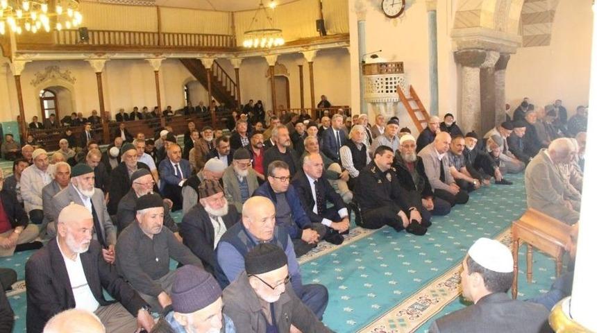 Şehitler İ&ccedil;in Mevlit Okutuldu