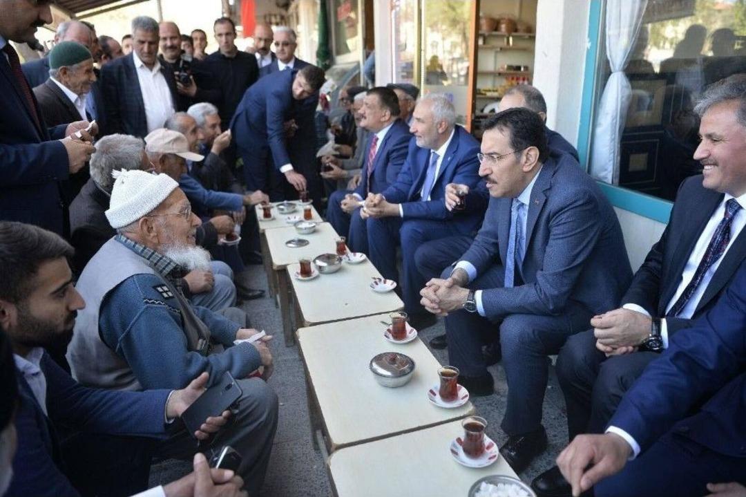 Bakan T&uuml;fenkci, &Ccedil;iftlik Bank Anketini A&ccedil;ıkladı