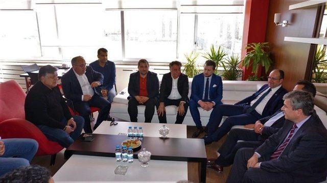 Eskişehirspor&rsquo;a S&uuml;rpriz Ziyaret 2