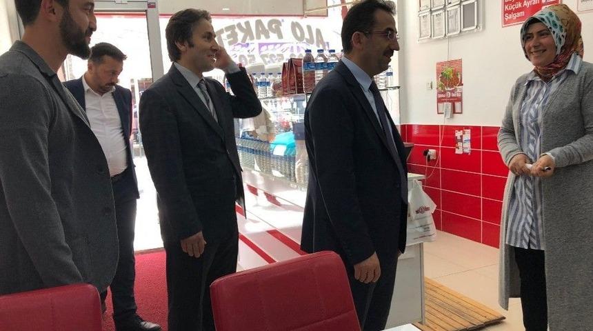 Ak Parti&rsquo;li Vekil Adayından Vatandaşa Sakal Tıraşı