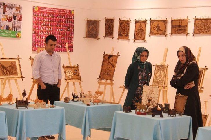 Okuldan "ahşap Ürünleri Sergisi" G4