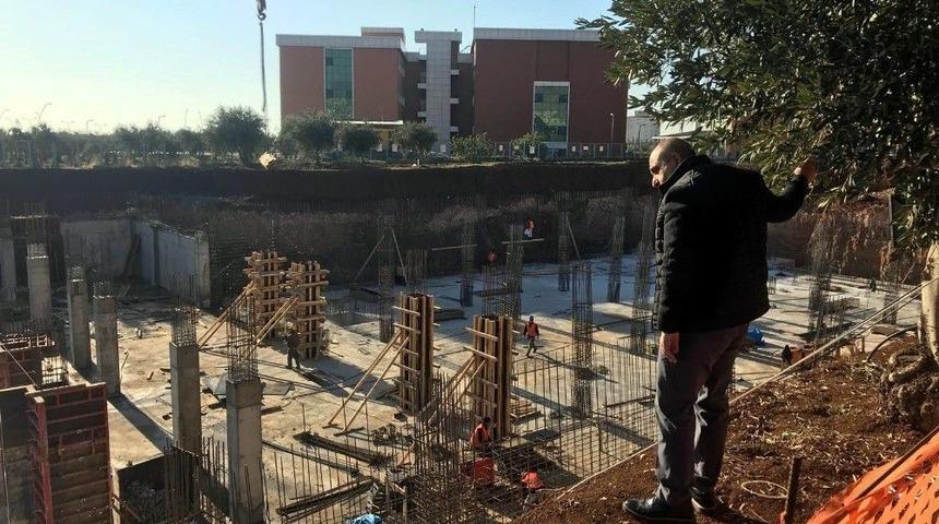 Başkan Kara Yapımı Devam Eden Belediye Hizmet İncelemelerde Bulundu