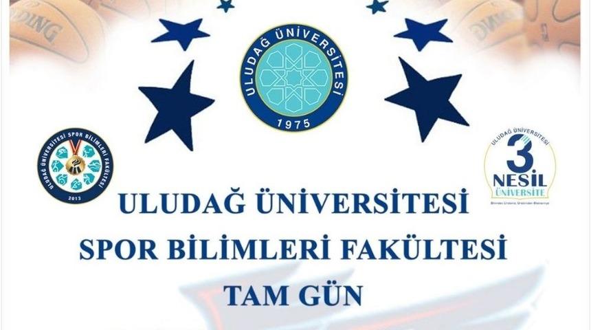 Çocuklar Basketbolu Üniversitede Öğrenecek