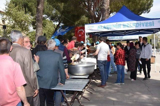 Alparslan T&uuml;rkeş Vefatının 21. Yılında Alaşehir&rsquo;de Anıldı 1