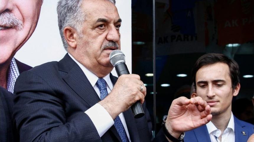 Ak Partili Hayati Yazıcı&rsquo;dan İnce&rsquo;ye Resim Tepkisi