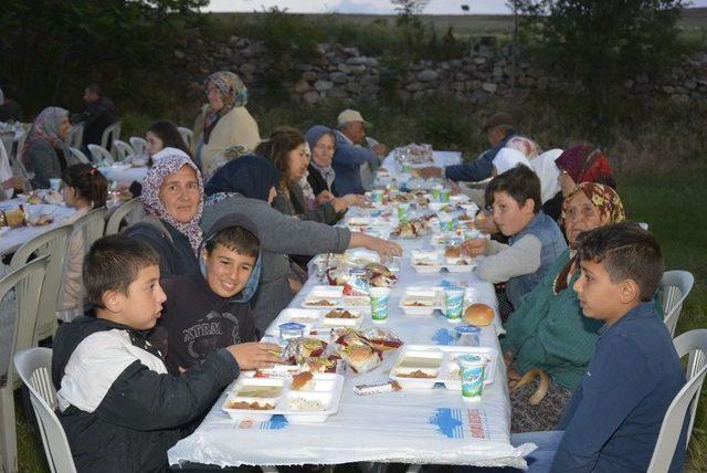 Seyitgazi’de İftar Coşkusu Devam Ediyor