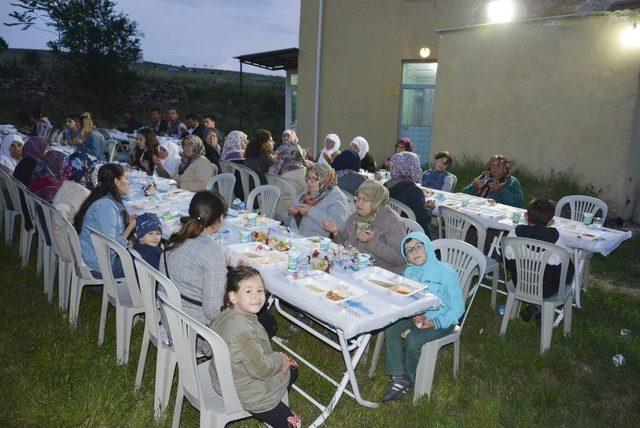 Seyitgazi’de İftar Coşkusu Devam Ediyor