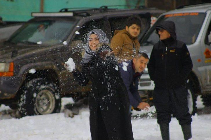 Öğrenciler Kar Safarisi Yaptı G1