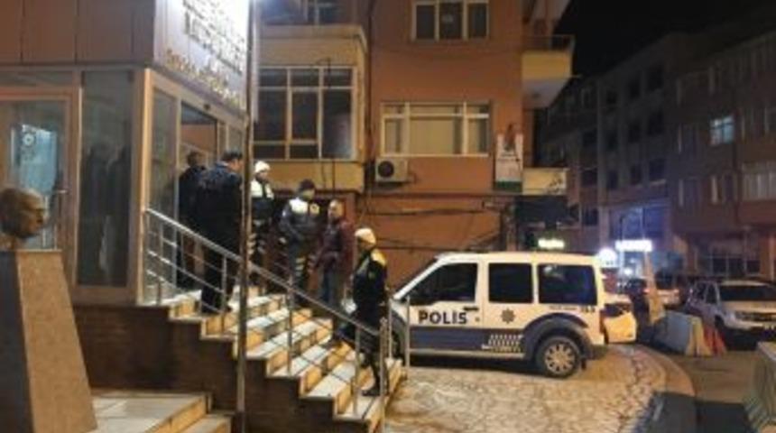 50 Kişinin Karıştığı Kavgada 30 G&ouml;zaltı, 4 Tutuklama