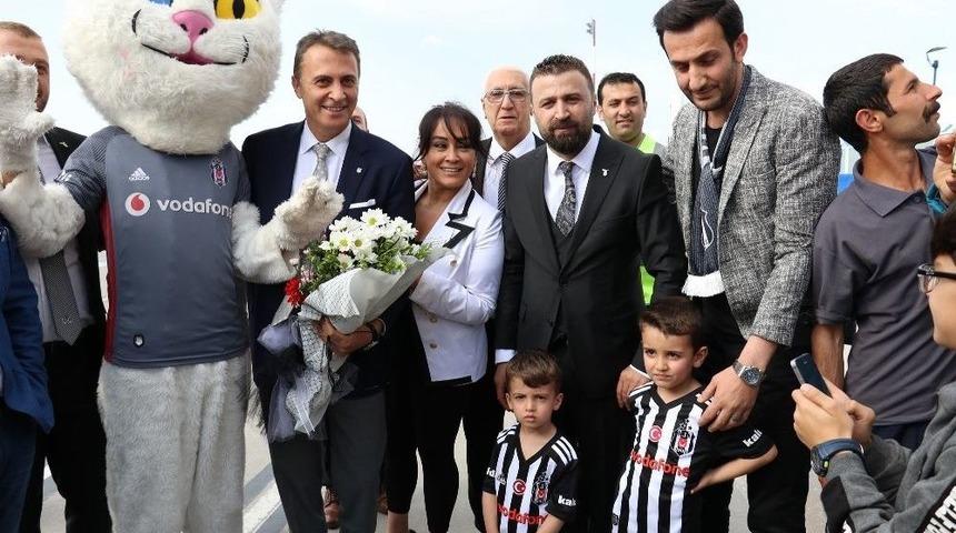 Beşiktaş Başkanı Fikret Orman Van&rsquo;da