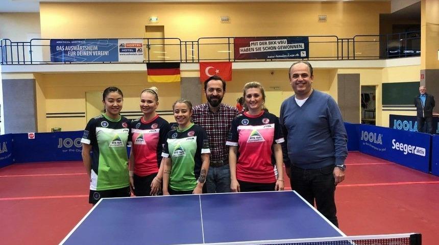 Bursa B&uuml;y&uuml;kşehir Belediyespor Kul&uuml;b&uuml; Kadın Masa Tenisi Takımı&rsquo;ndan Tarihi Başarı