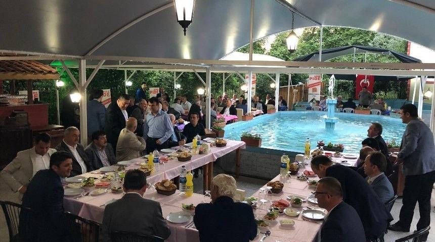 Alaplı&rsquo;da Kaymakam Eskioğlu Şehit Ailelerine İftar Yemeği Verdi