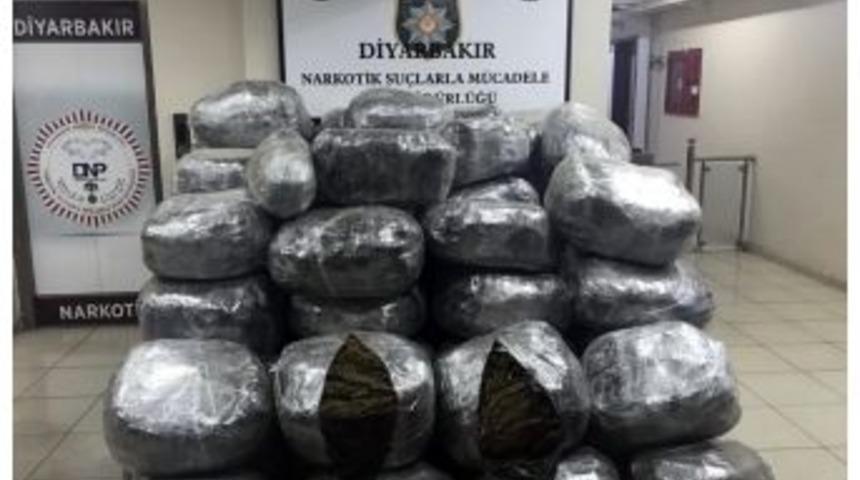 Diyarbakır&rsquo;da 866 Kilogram Esrar Ele Ge&ccedil;irildi